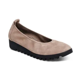 Aetrex - Brianna Slip-on Ballet Flat
