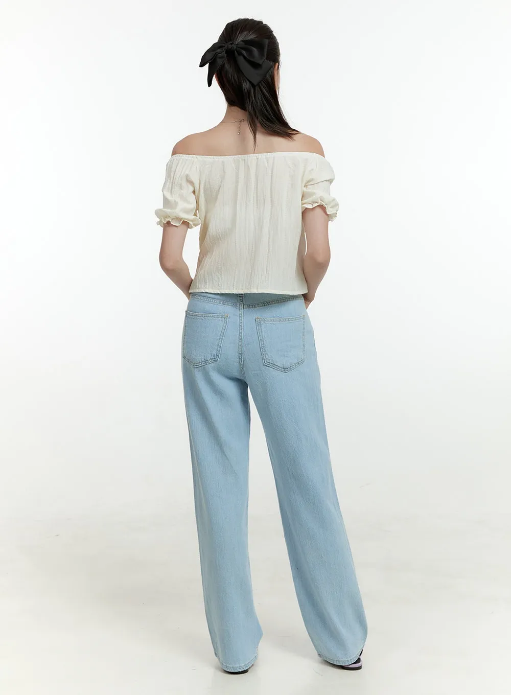 Ava Light Washed Straight Jeans OL430