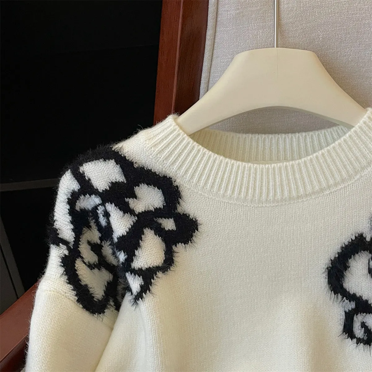 Black Floral Jacquard Soft Sweater