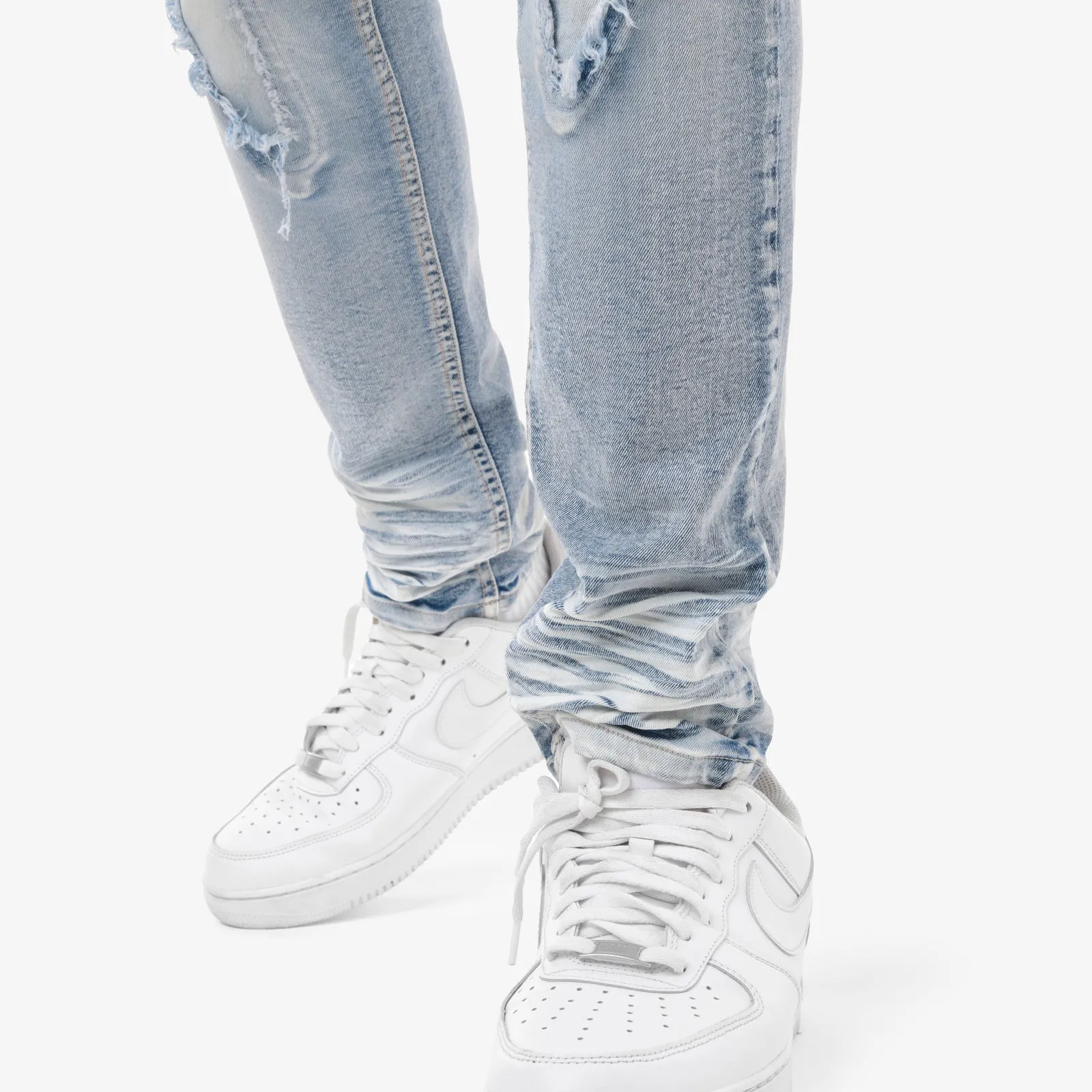 LIGHT SAND BLUE FRAYED JEANS
