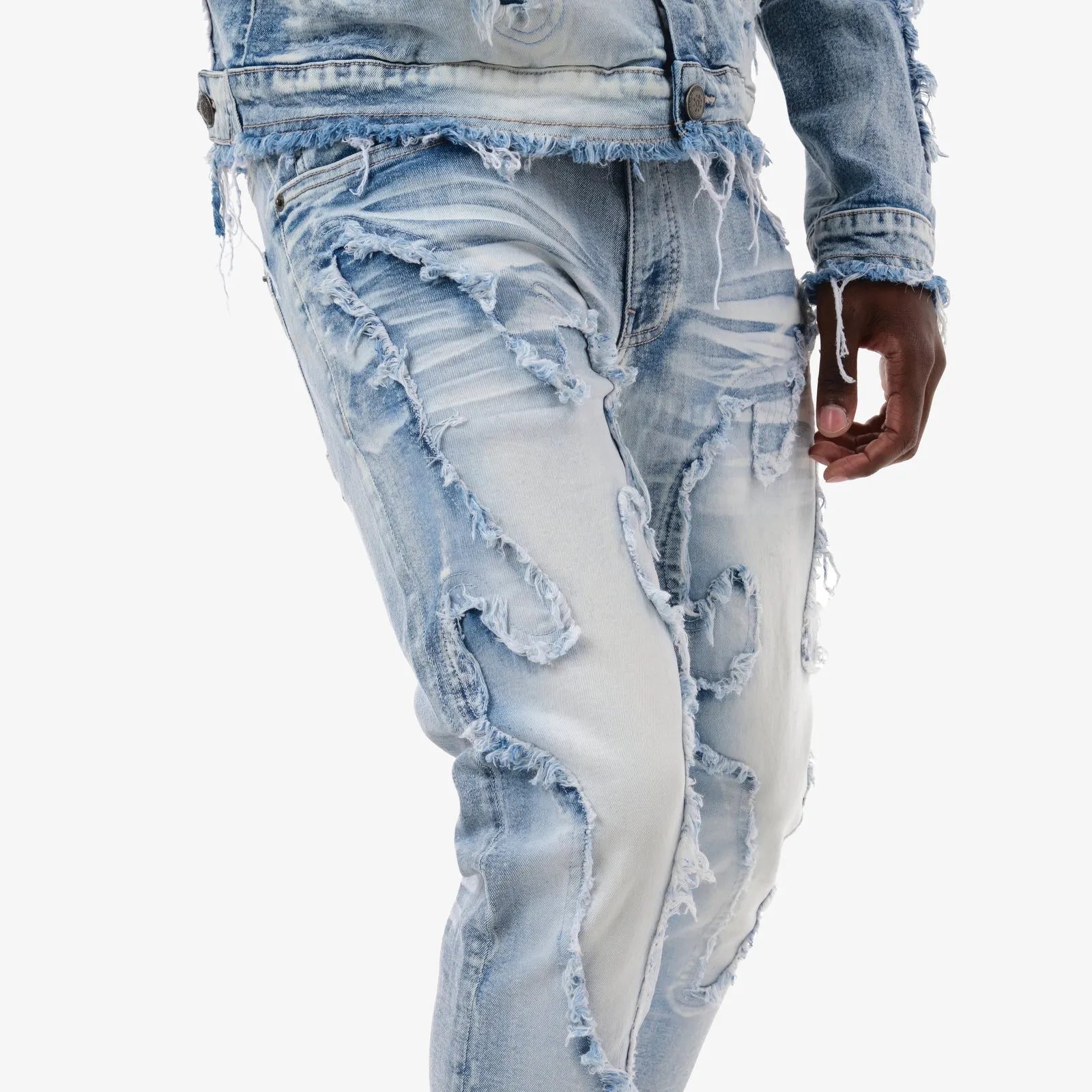 LIGHT SAND BLUE FRAYED JEANS