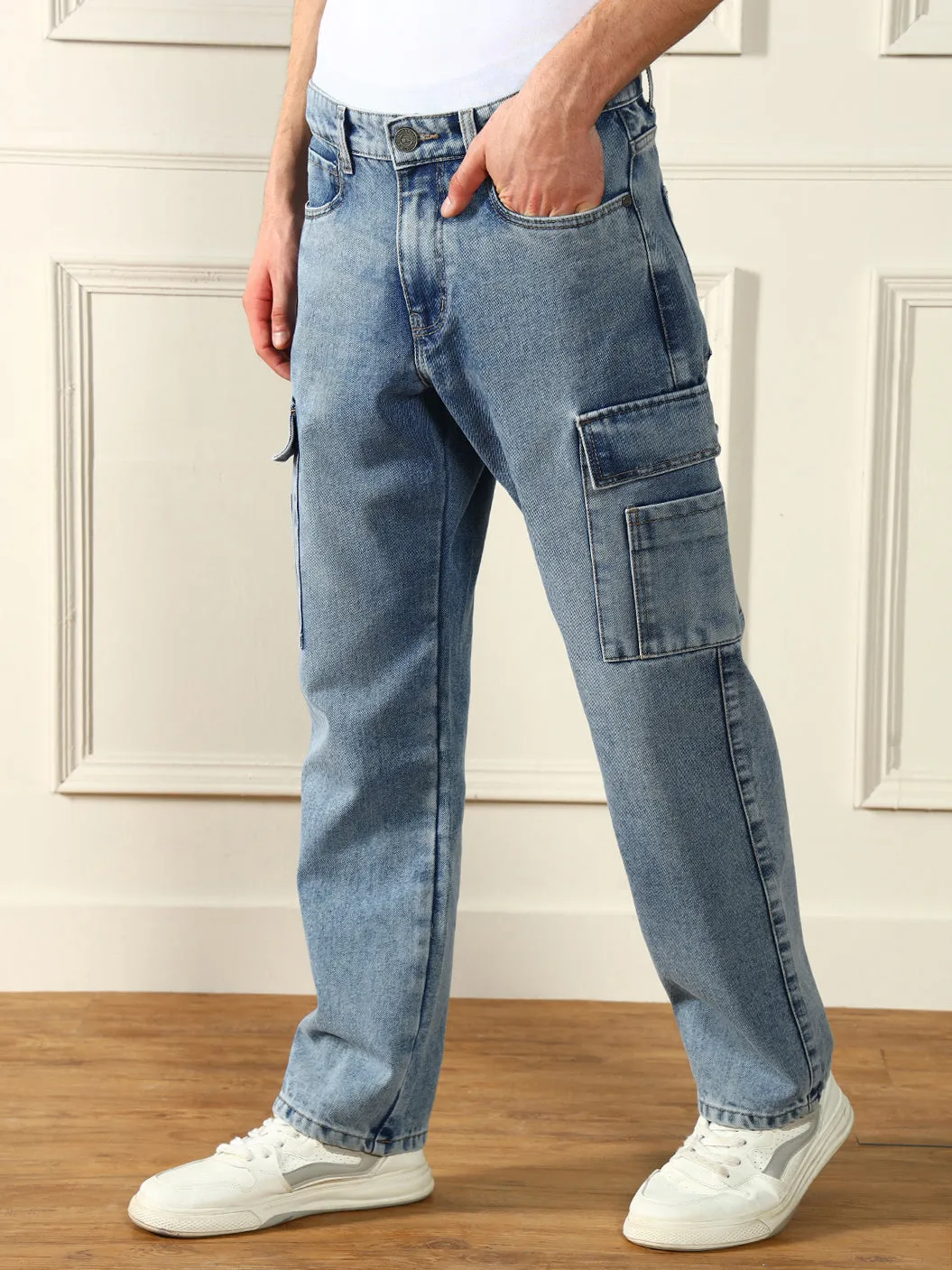 Men's Light Blue Relaxed Fit Light Fade Jeans